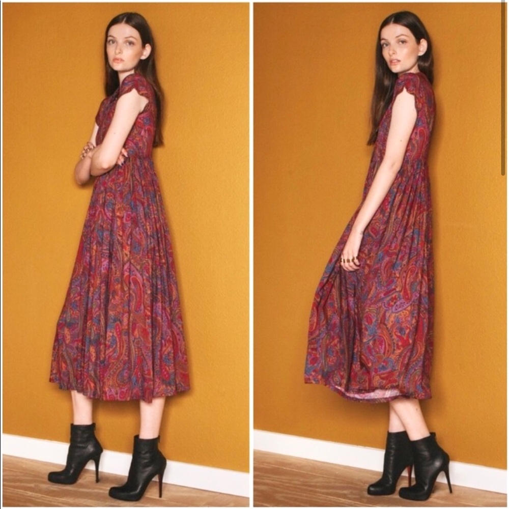 Novella Royale Jamie Dress Red Filmore- Medium NWOT